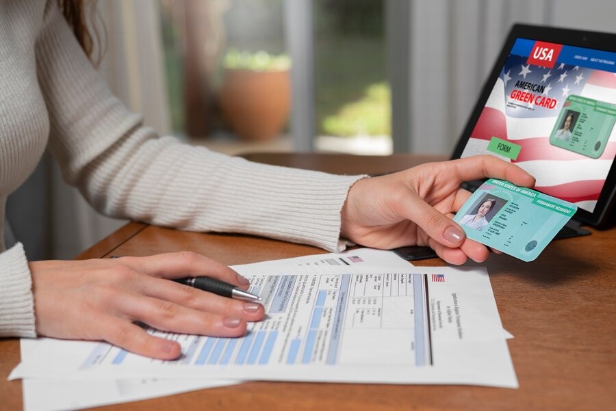 How A Pay Stub Generator Online Can Simplify Your Payroll Process